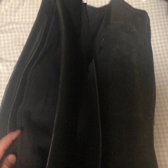 Bugatti vintage leather messenger/laptop bag - Picture 4 of 4